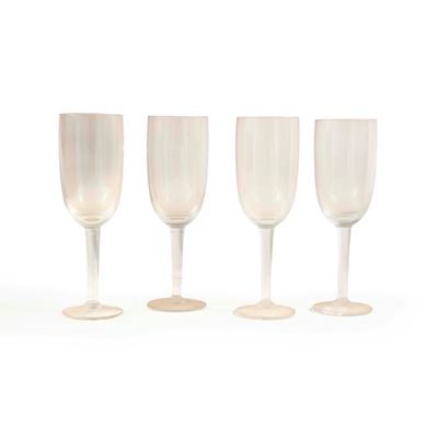 Quattro flutes in vetro, oggetti d'antiquariato