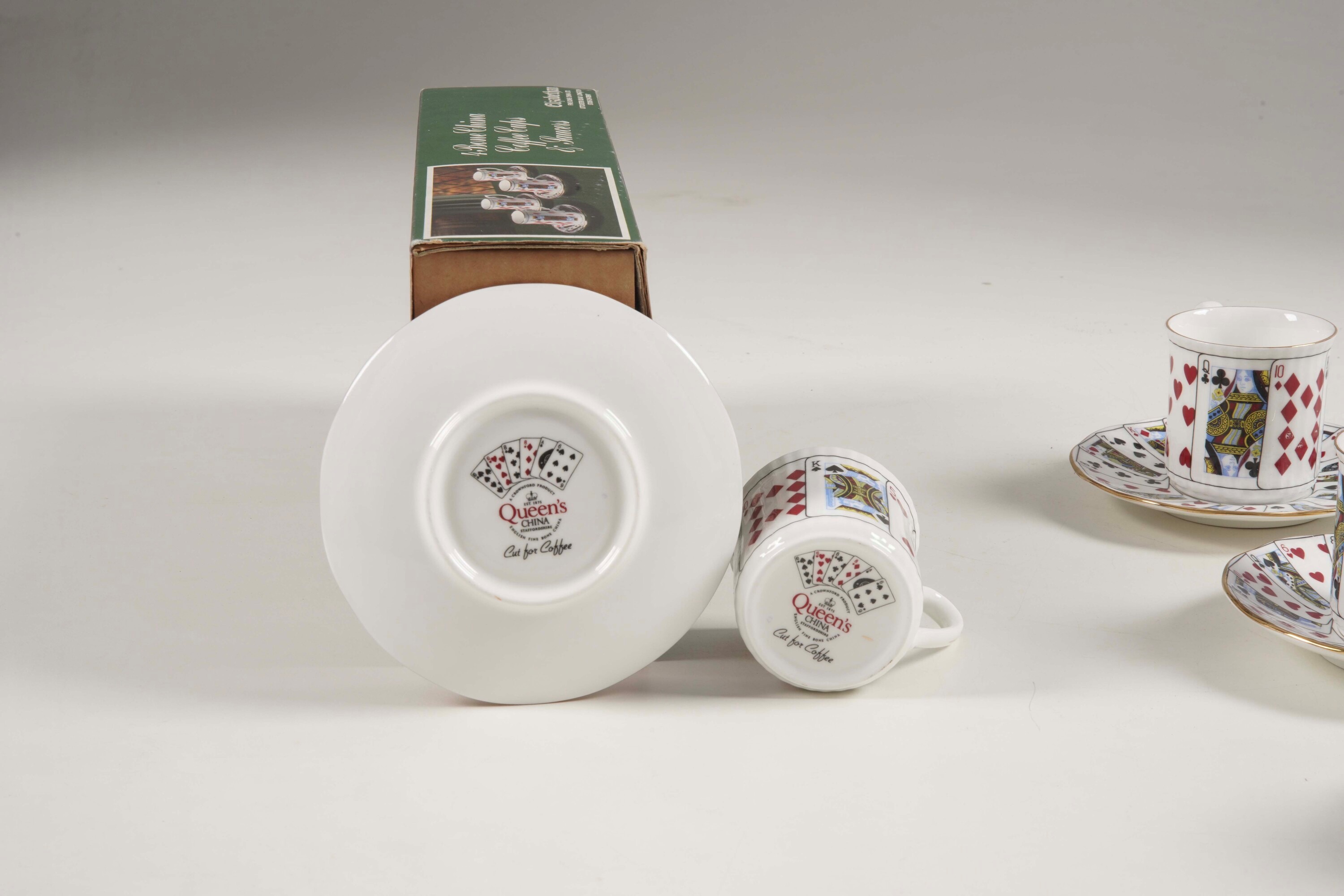 Set Elisabettiano di Quattro Tazze e Piattini di Demitasse in Porcellana Fine Staffordshire, Entr...