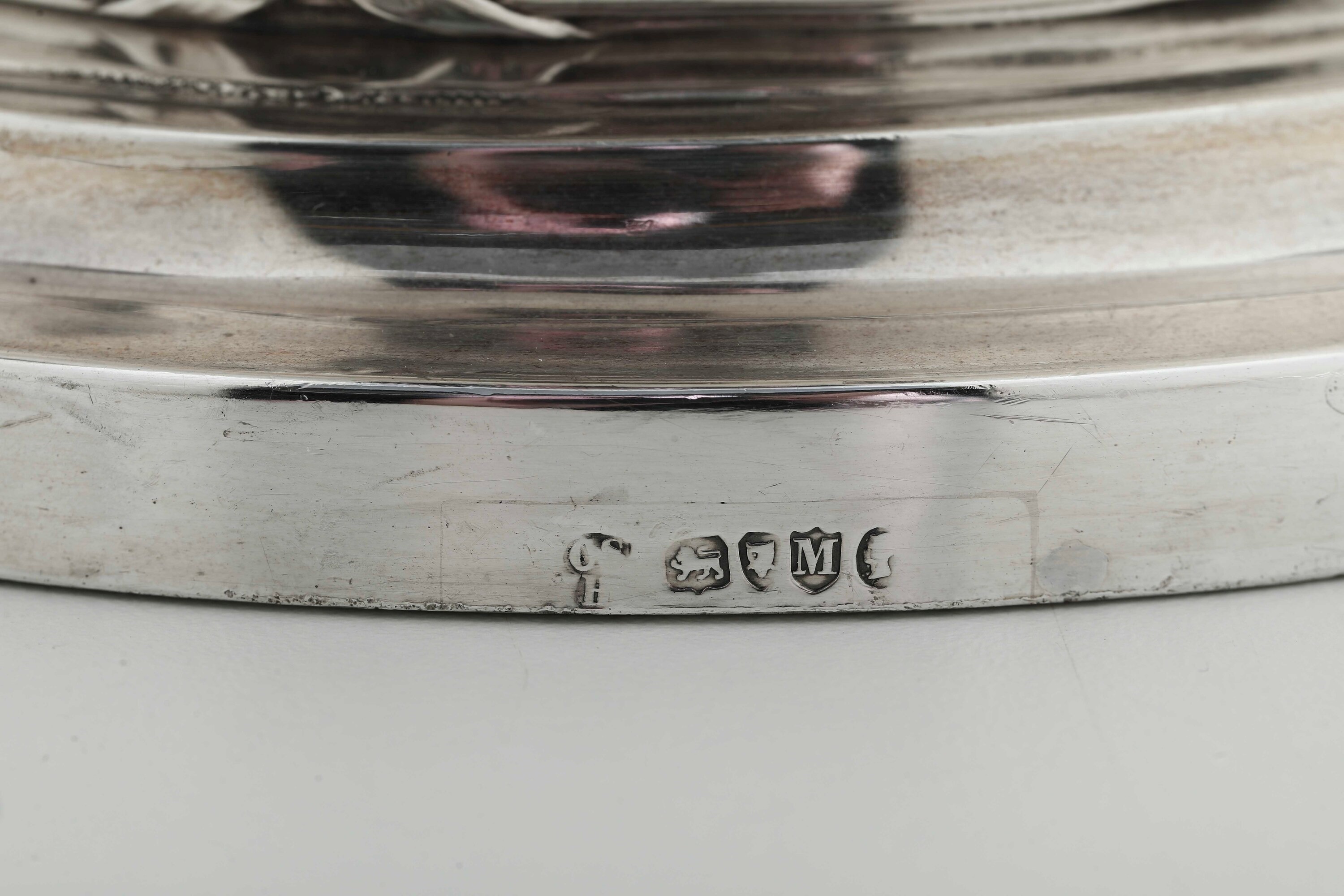 Bowl. Londra, 1887. Argentiere Charles Steward Harris