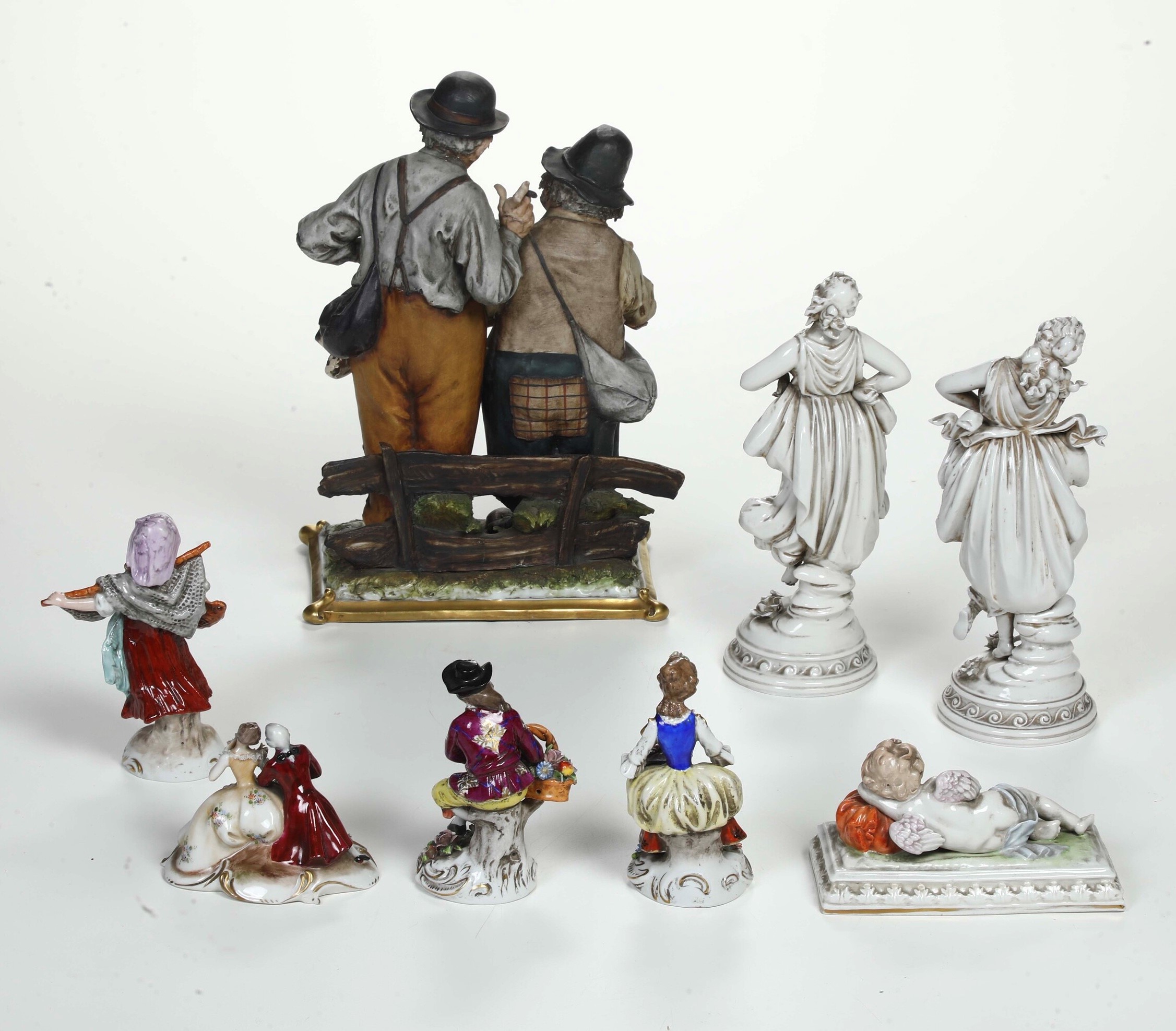 Figura decorativa in porcellana, Italia e Germania, XX secolo
