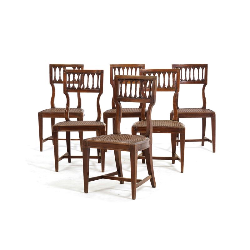 Gruppo di sei sedie in legno intagliato. XIX secolo  - Asta Antiquariato - Cambi Casa d'Aste
