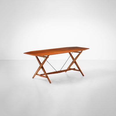 Tavolo modello Cavalletto LT2, legno e metallo laccato