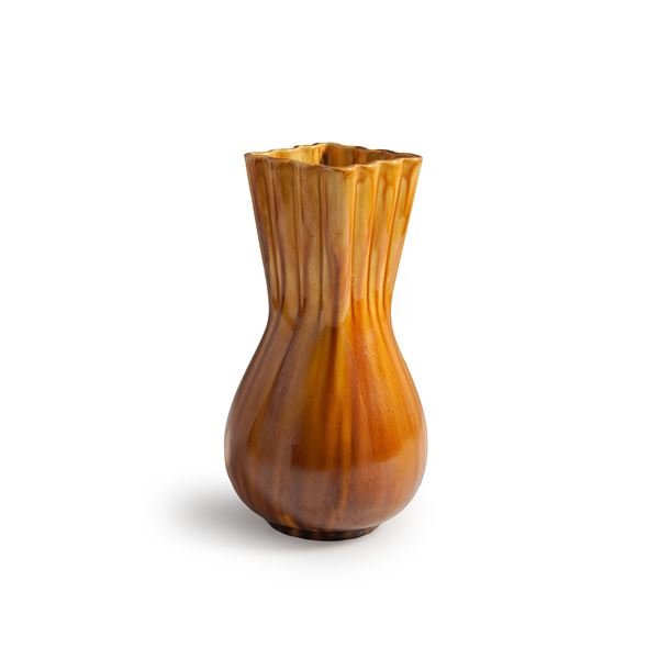 Vaso.<BR>Milano, Manifattura San Cristoforo Richard-Ginori, anni '40 del XX secolo.