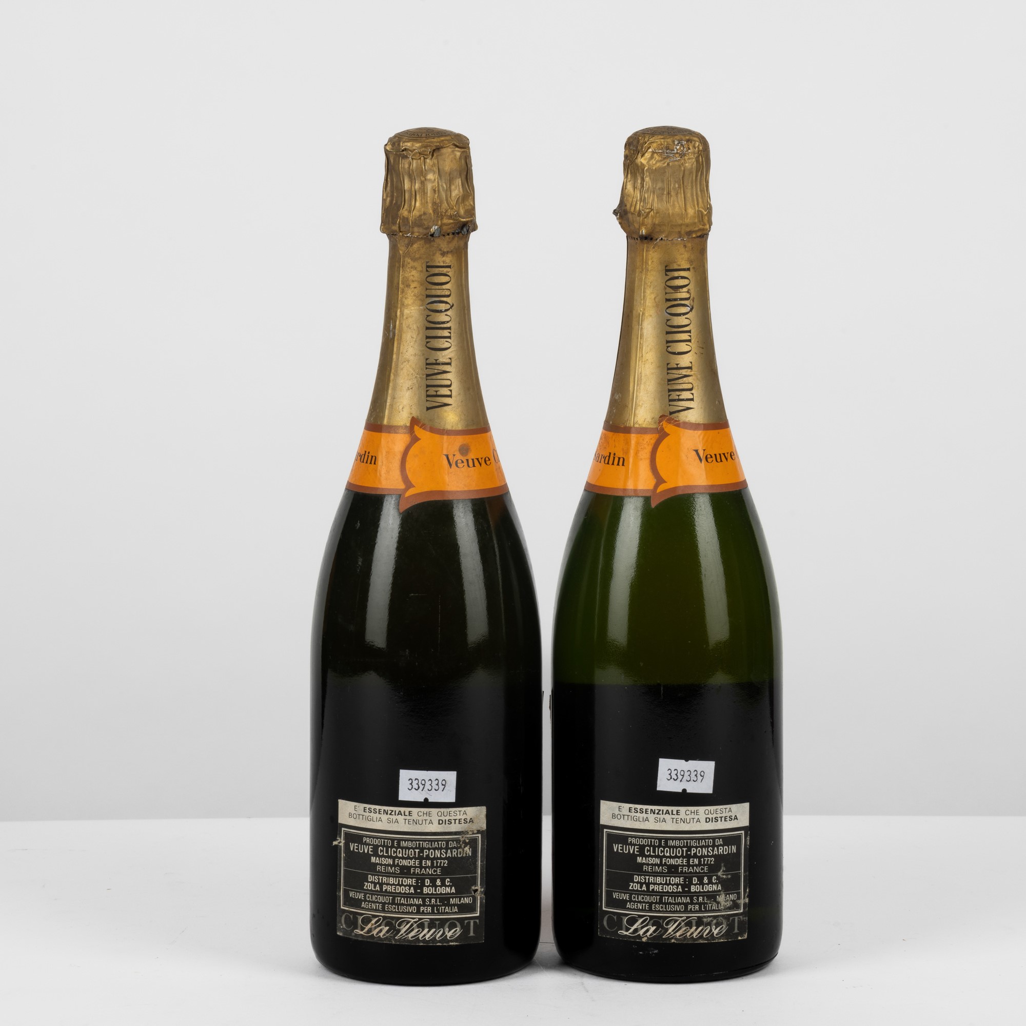 Veuve Clicquot Ponsardin, Champagne Bicentenaire, 1972, 2 bottiglie da 75cl