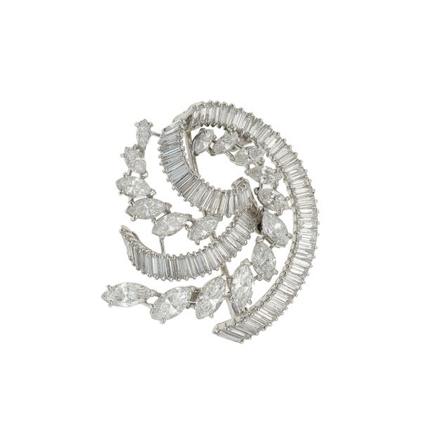 Spilla con diamanti taglio navette e baguette
