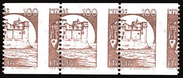 REPUBBLICA ITALIANA 1988 - 100 lire Castelli in bobina (1528B), dentellatura verticale fortemente spostata, striscia orizzontale di tre
