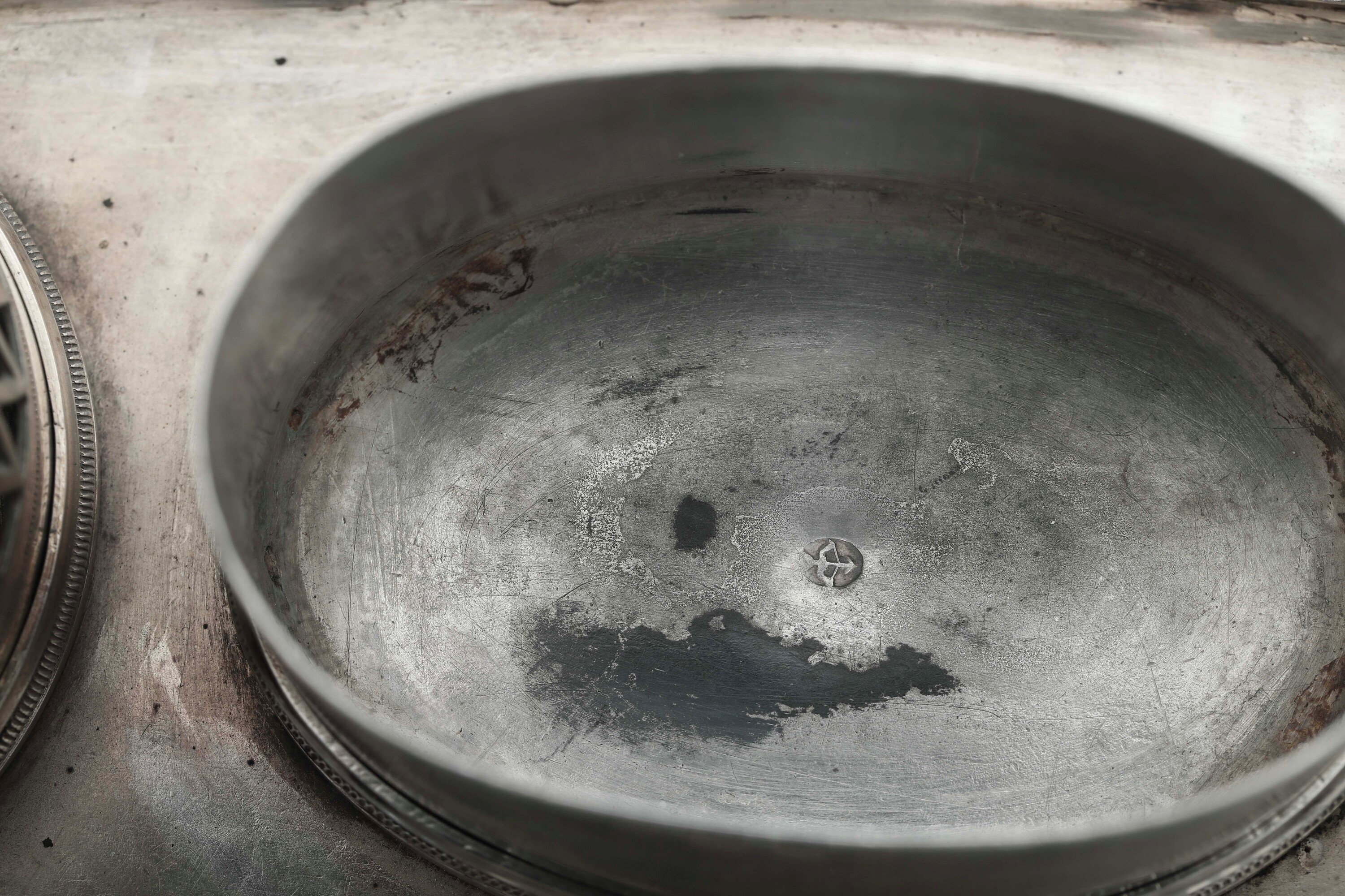 Calamaio. Argenteria Italiana del XX Secolo, Apparentemente Privo di Punzonatura