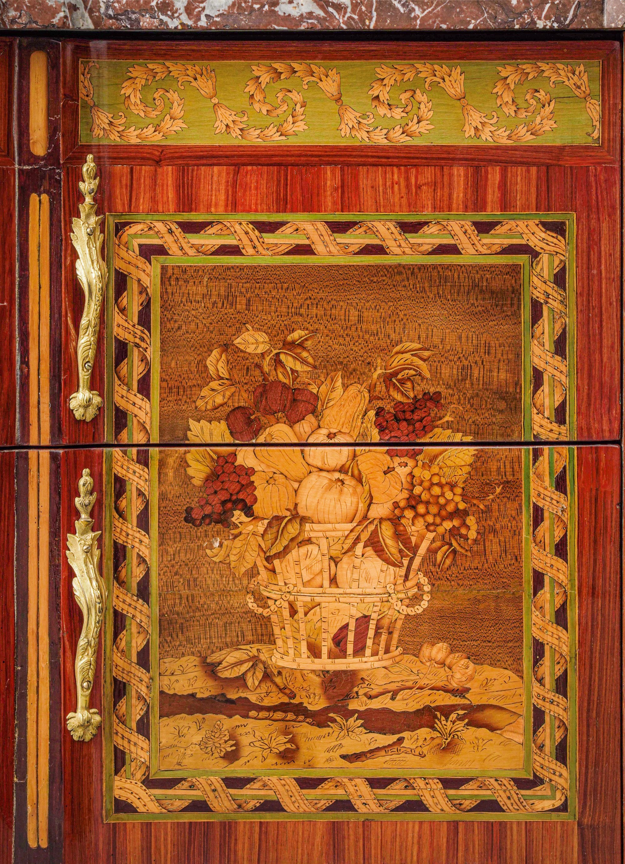 Importante commode. Francia, fine XVIII - inizio XIX secolo