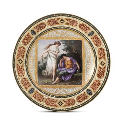 Boemia, Piatto in porcellana policroma e dorata, circa metà del XIX secolo