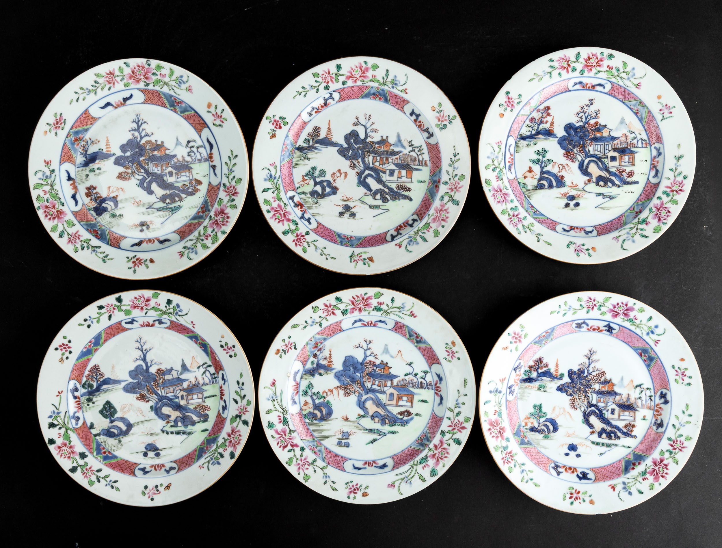 Cina, sei piatti in porcellana della Famiglia Rosa con paesaggio montano e decori floreali, Dinas...
