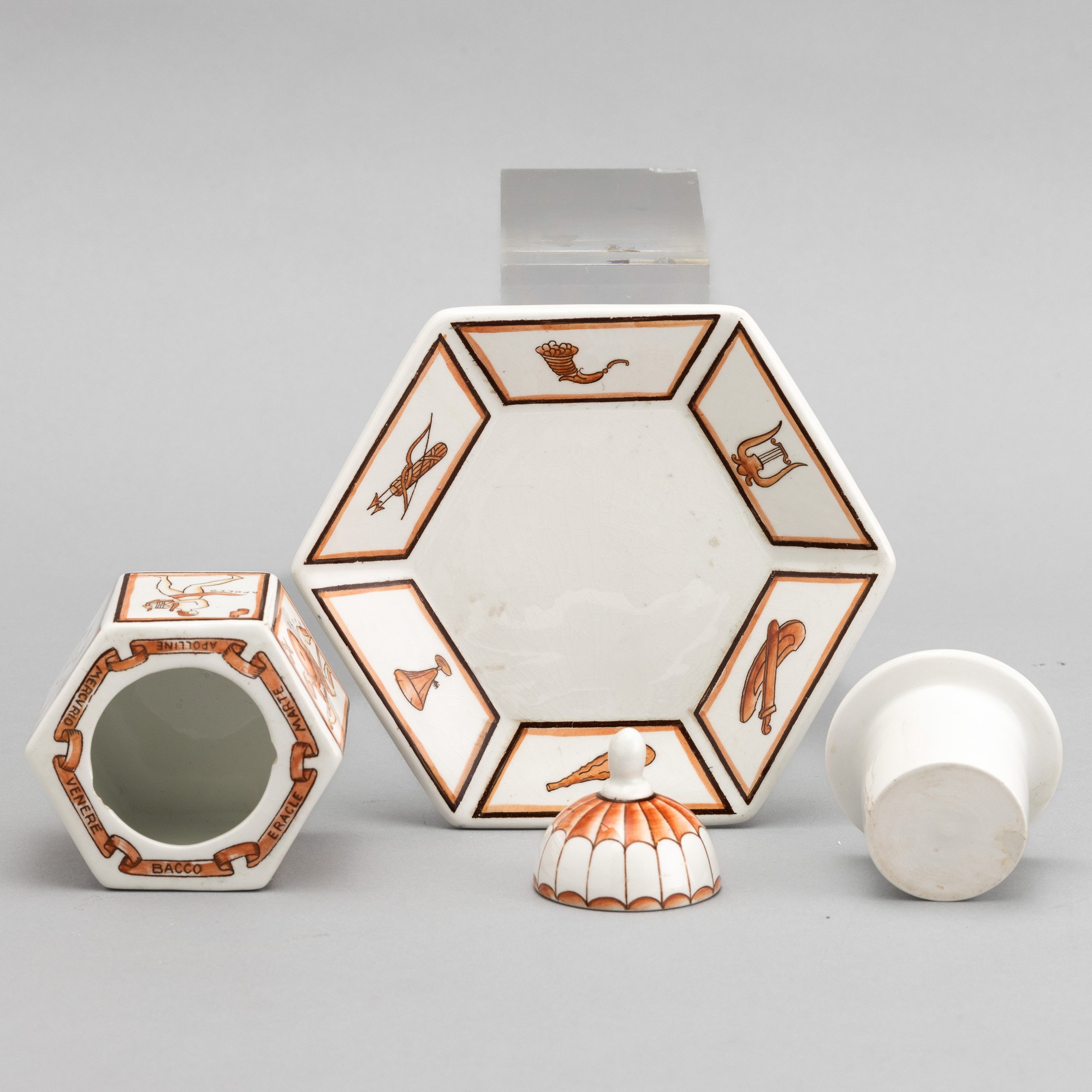 Gio Ponti - Calamaio esagonale con coperchio, terraglia a colaggio, Milano 1923