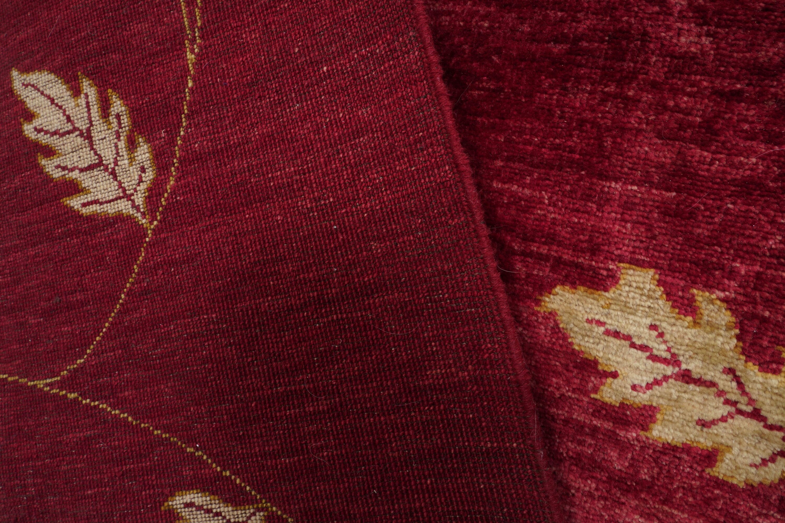 Tappeto moderno, campo rosso scuro con decorazioni floreali gialle, cm 245x305