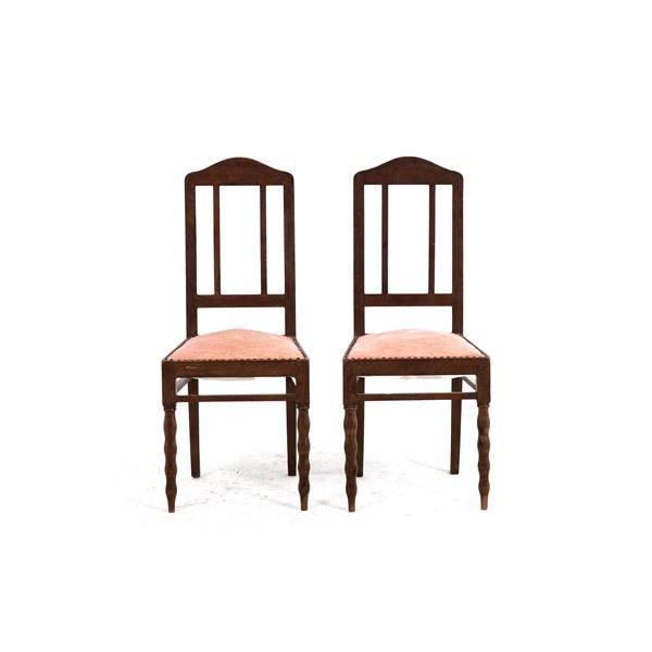 Coppia di sedie. XX secolo