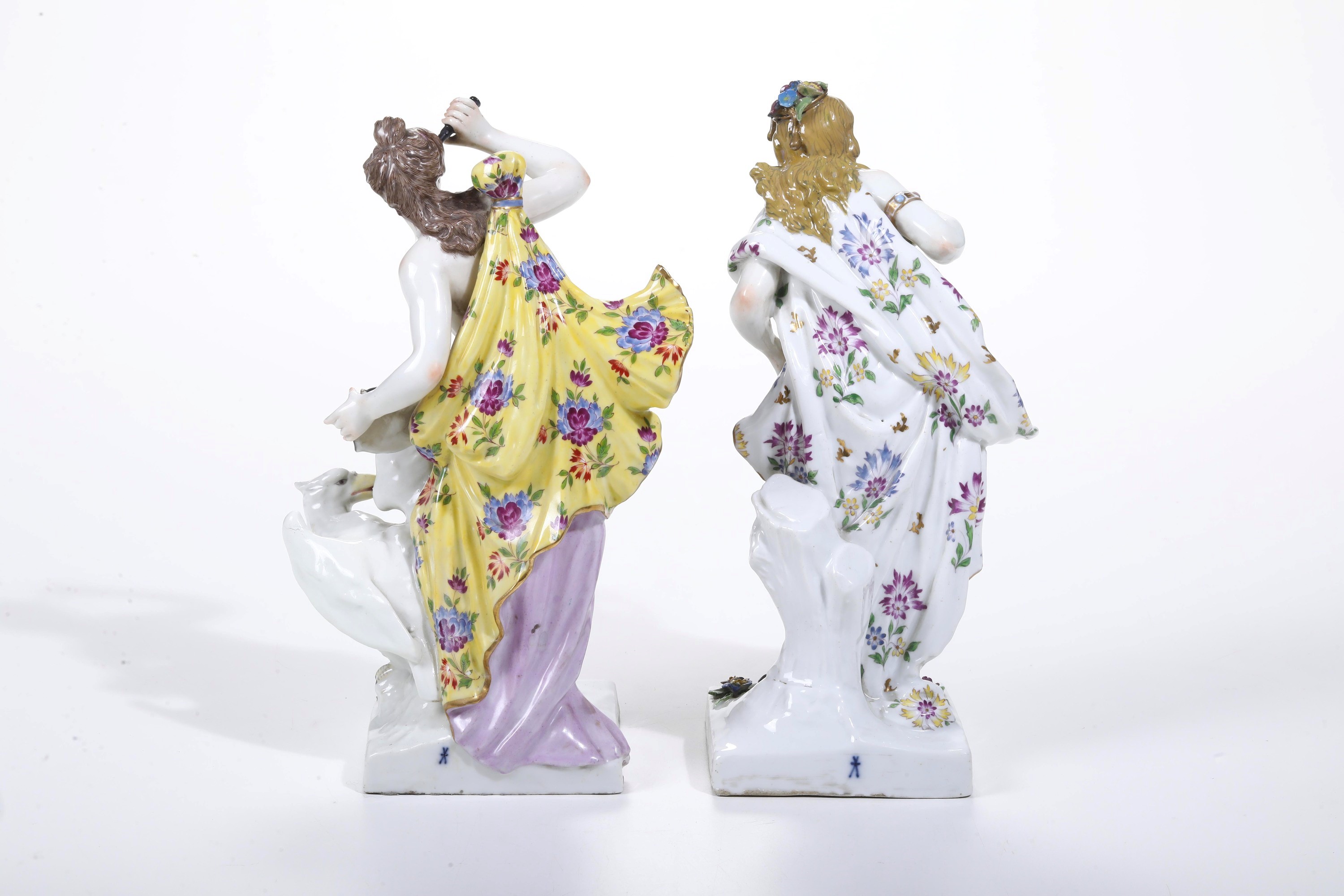 Porcellana, Coppia di grandi figure allegoriche (Parigi, inizio XX secolo)