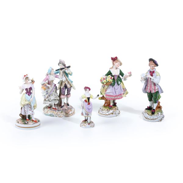 Cinque diverse sculturine.  Manifatture diverse, XX secolo.