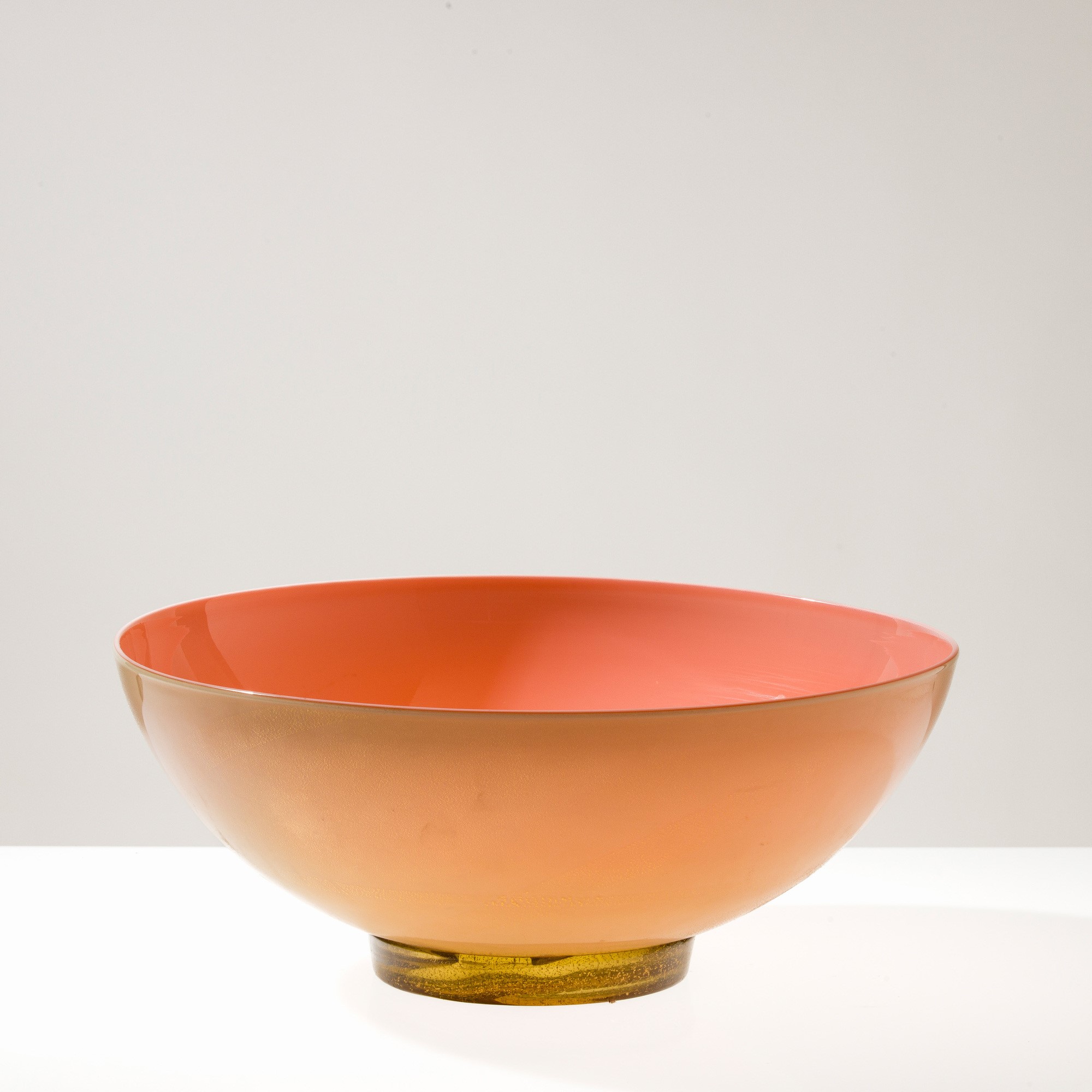 Tomaso Buzzi - Coppa Aurata in vetro soffiato opalino, Murano 2006