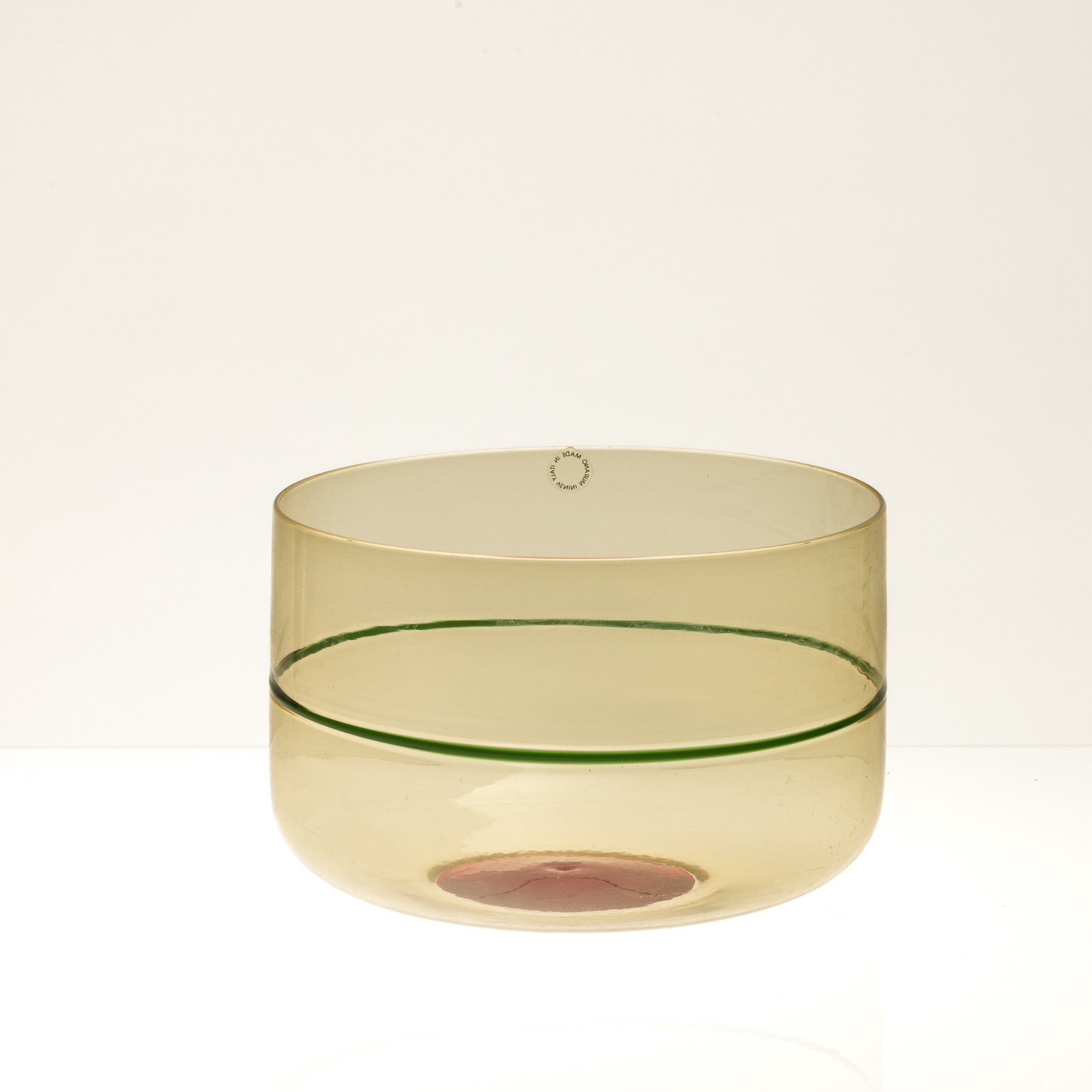 Tapio Wirkkala - Coppa Macchie in vetro soffiato giallo ambra con decorazione verde e fondo rosso
