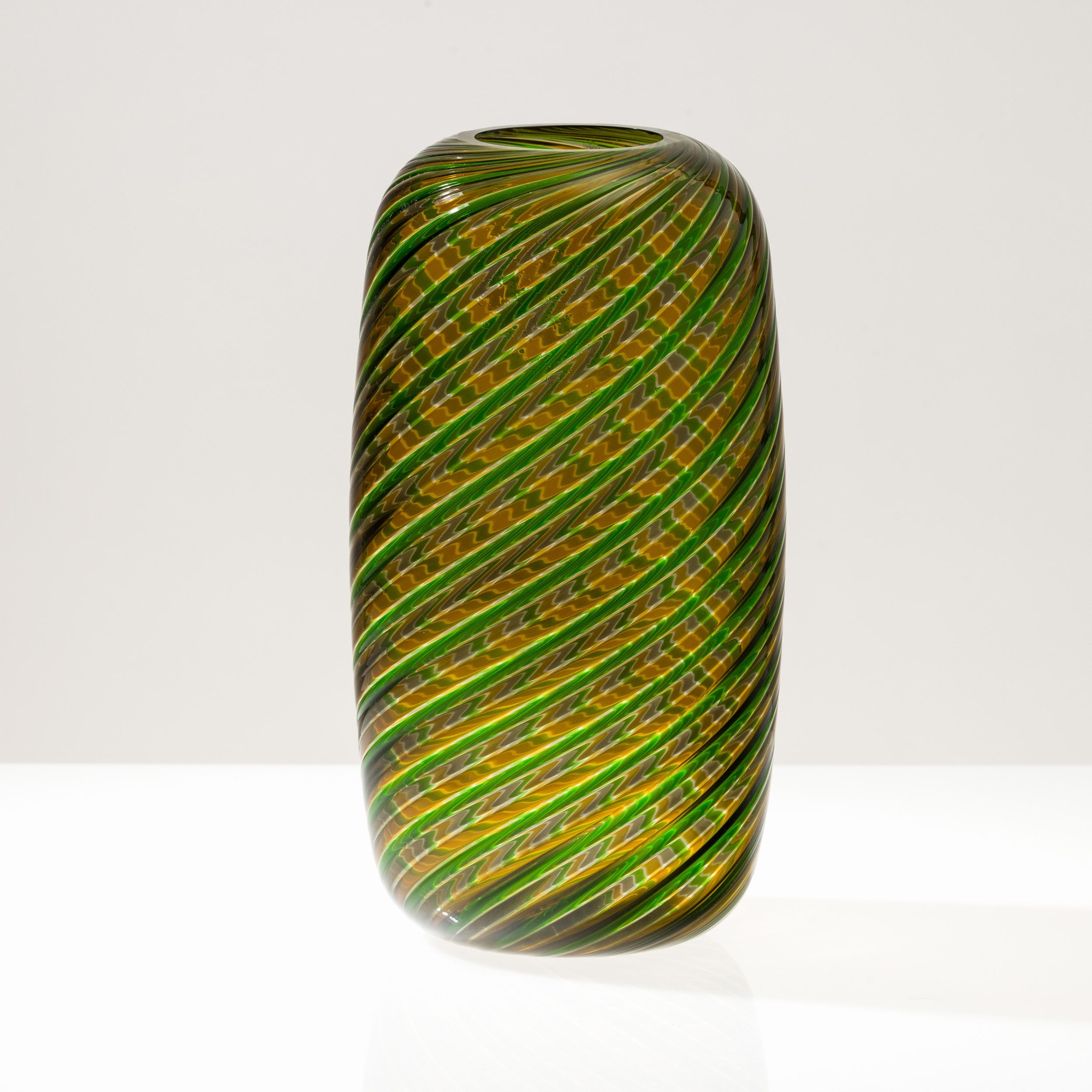 Venini, Vaso in vetro soffiato, Murano, circa 1980