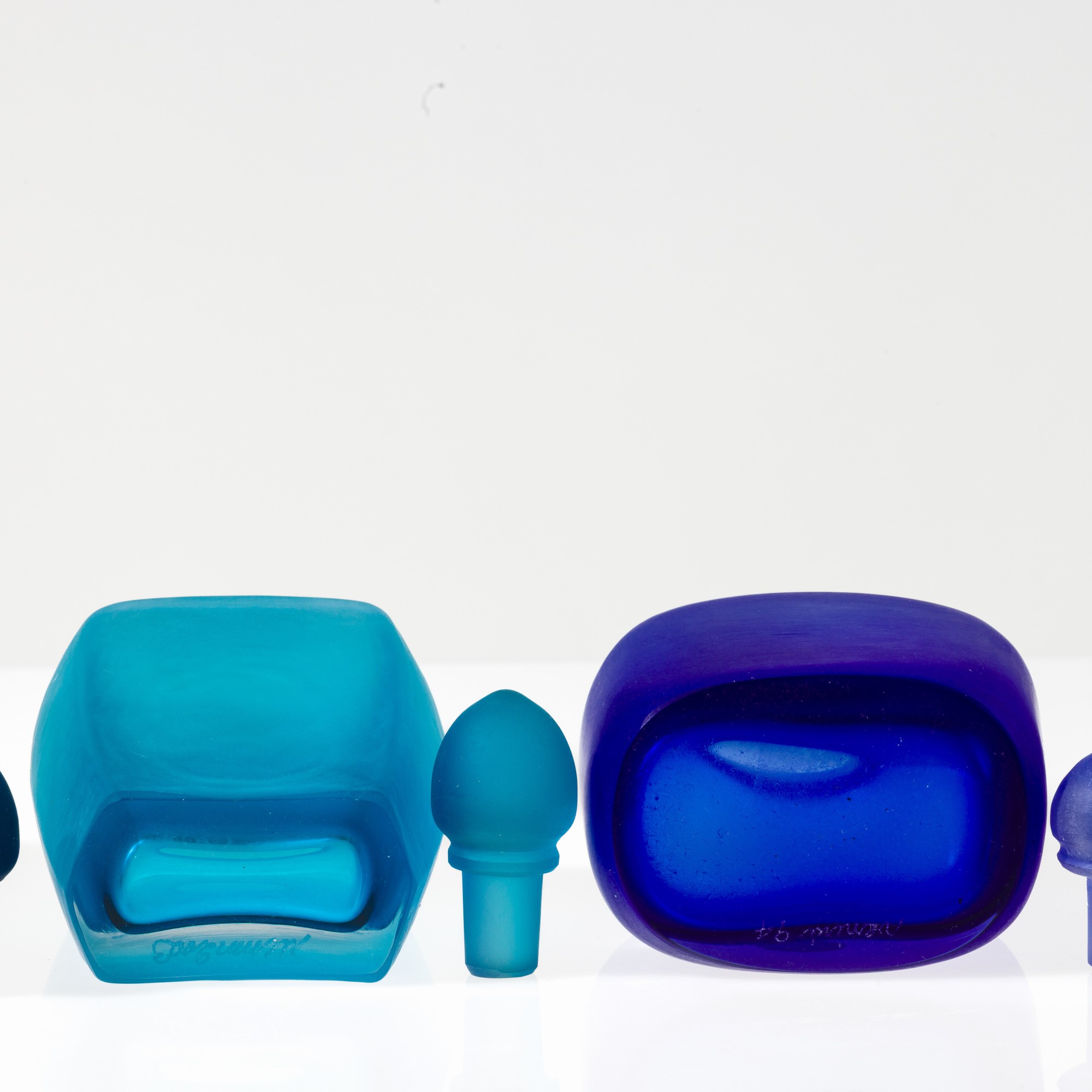 Venini, Serie di sette bottiglie in vetro sommerso (Miniature) Murano, 1994-2009