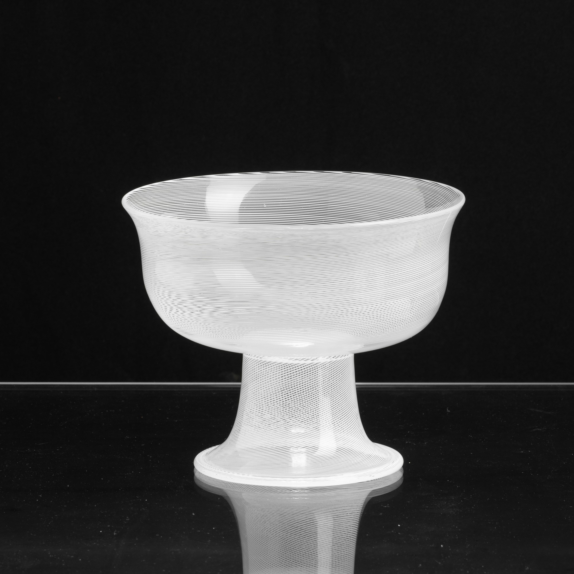 Tapio Wirkkala - Coppa Nuziale su piede svasato in vetro soffiato, 1980