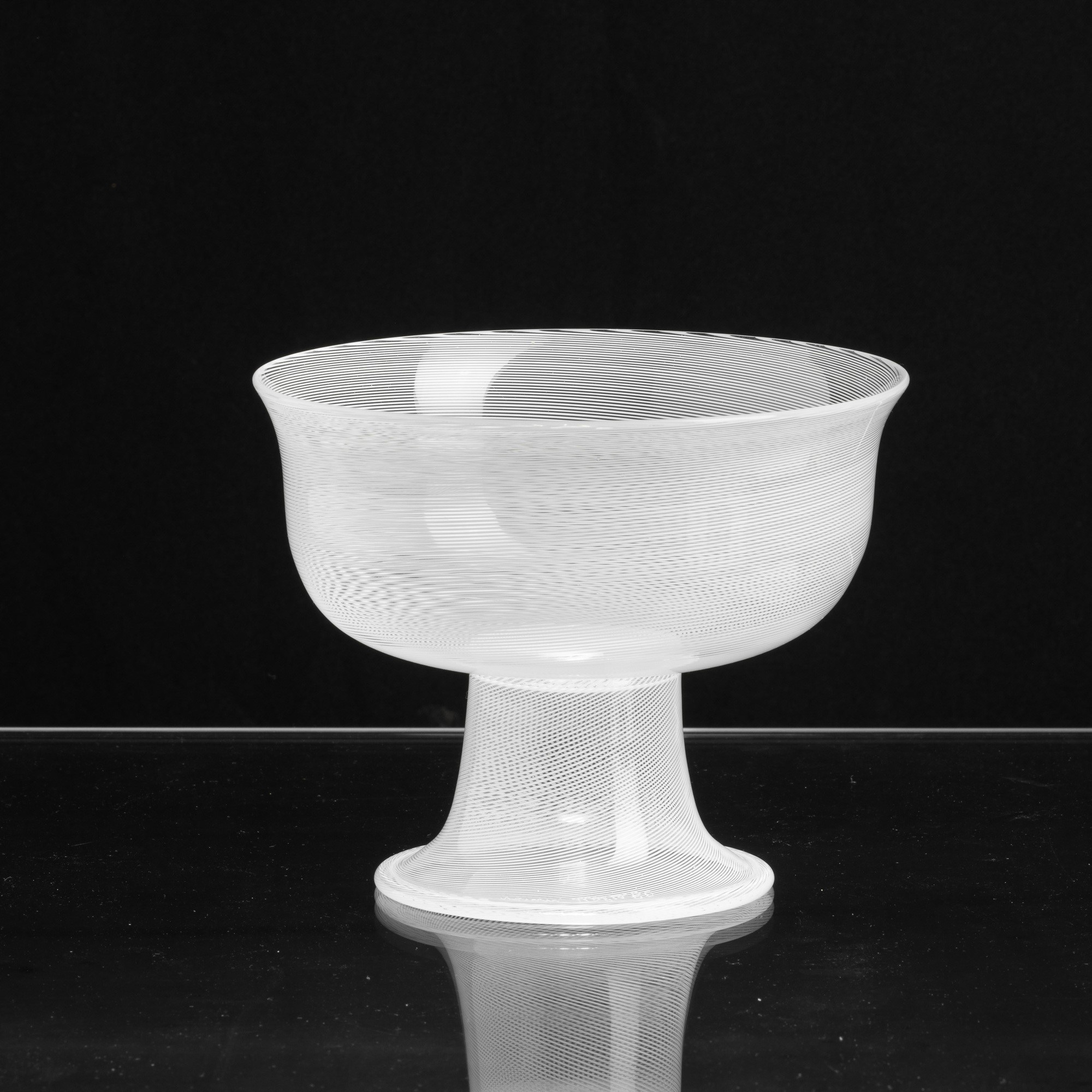 Tapio Wirkkala - Coppa Nuziale su piede svasato in vetro soffiato, 1980