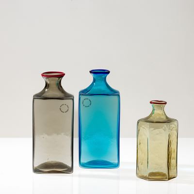 Venini, Trio di bottiglie in vetro soffiato, Murano, circa 1980