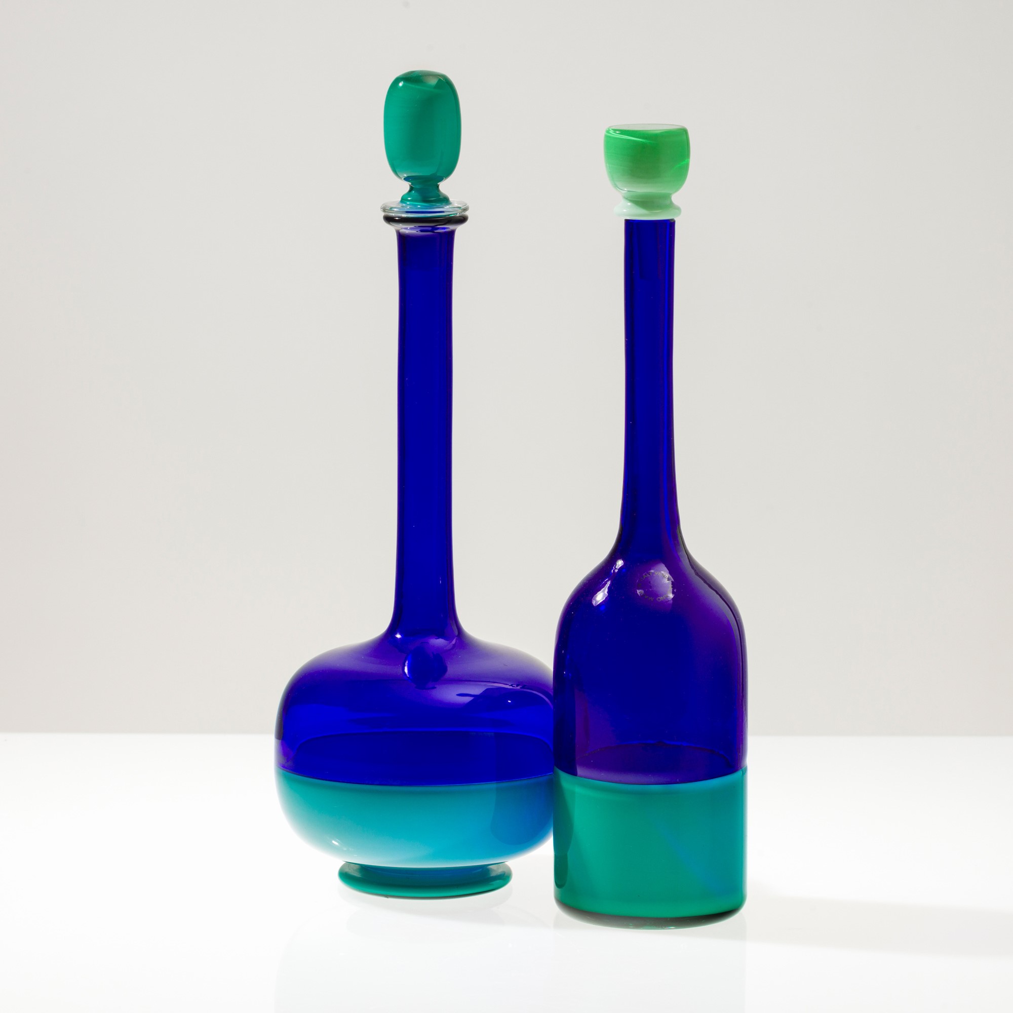 Venini, Bottiglia a Incalmo con tappo in vetro soffiato, Murano, circa 1990
