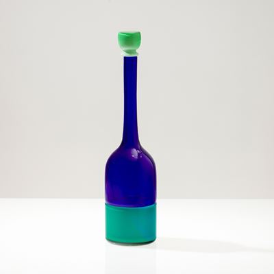 Venini, Bottiglia a Incalmo in vetro soffiato verde e zaffiro, 1990
