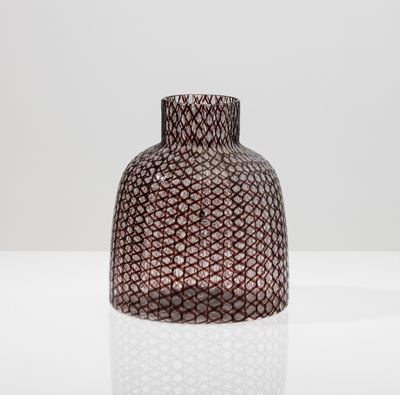 Vaso troncoconico in vetro soffiato zanfirico, Murano 1980