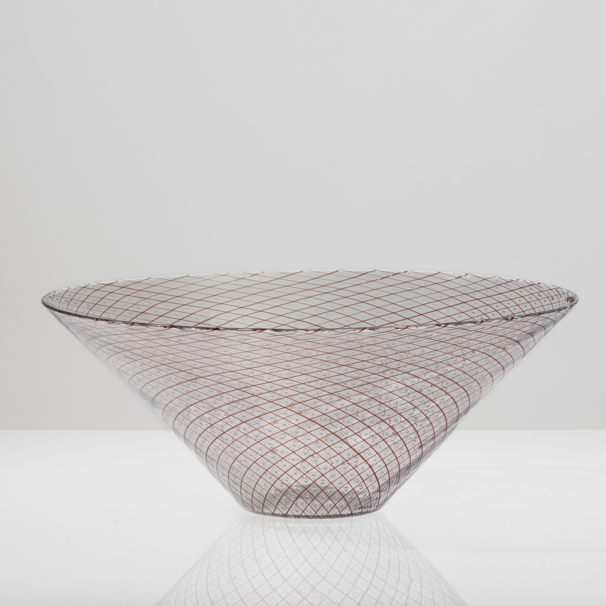 Venini, Coppa troncoconica in vetro soffiato, Murano, circa 1980