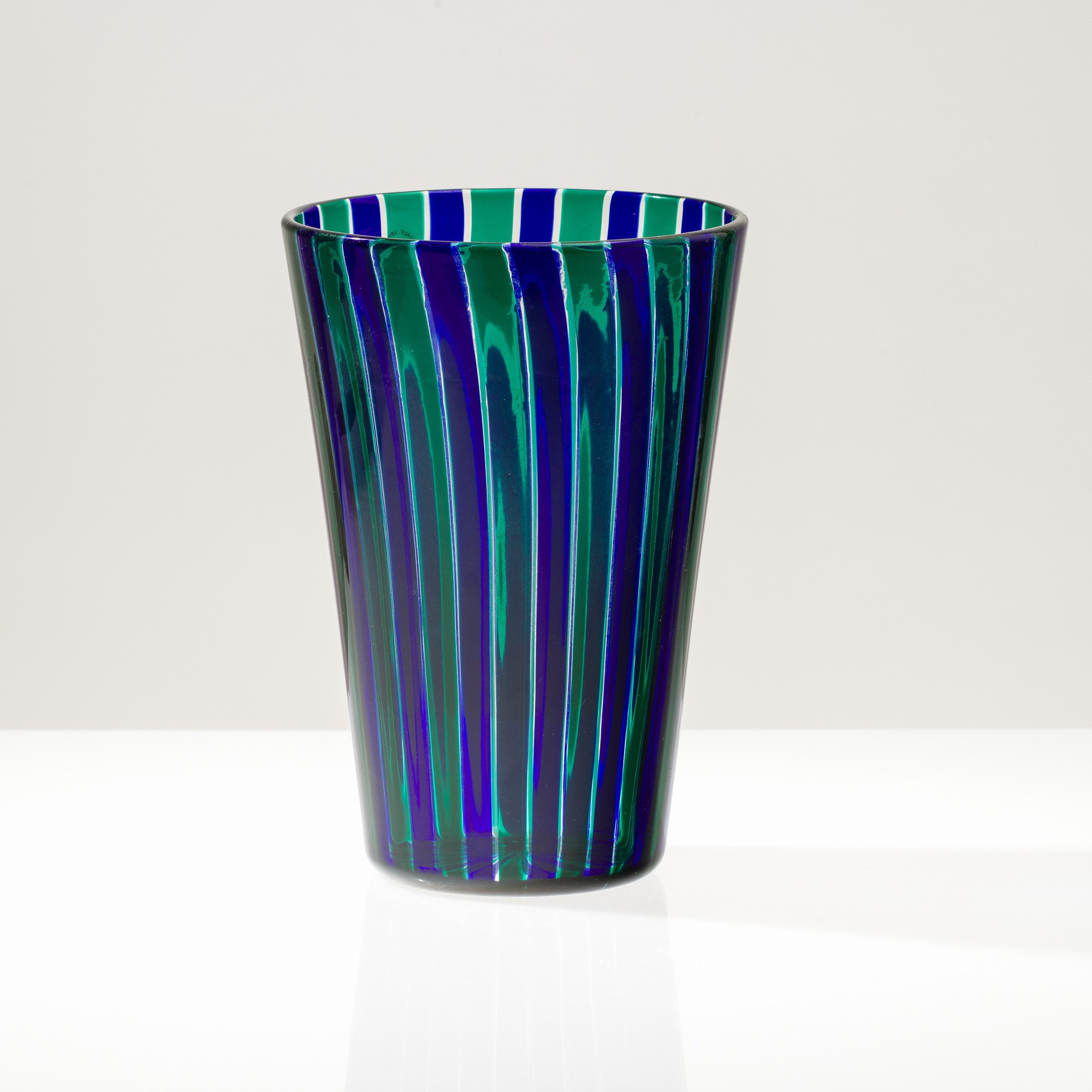 Venini, Vaso troncoconico in vetro soffiato, Murano 1997
