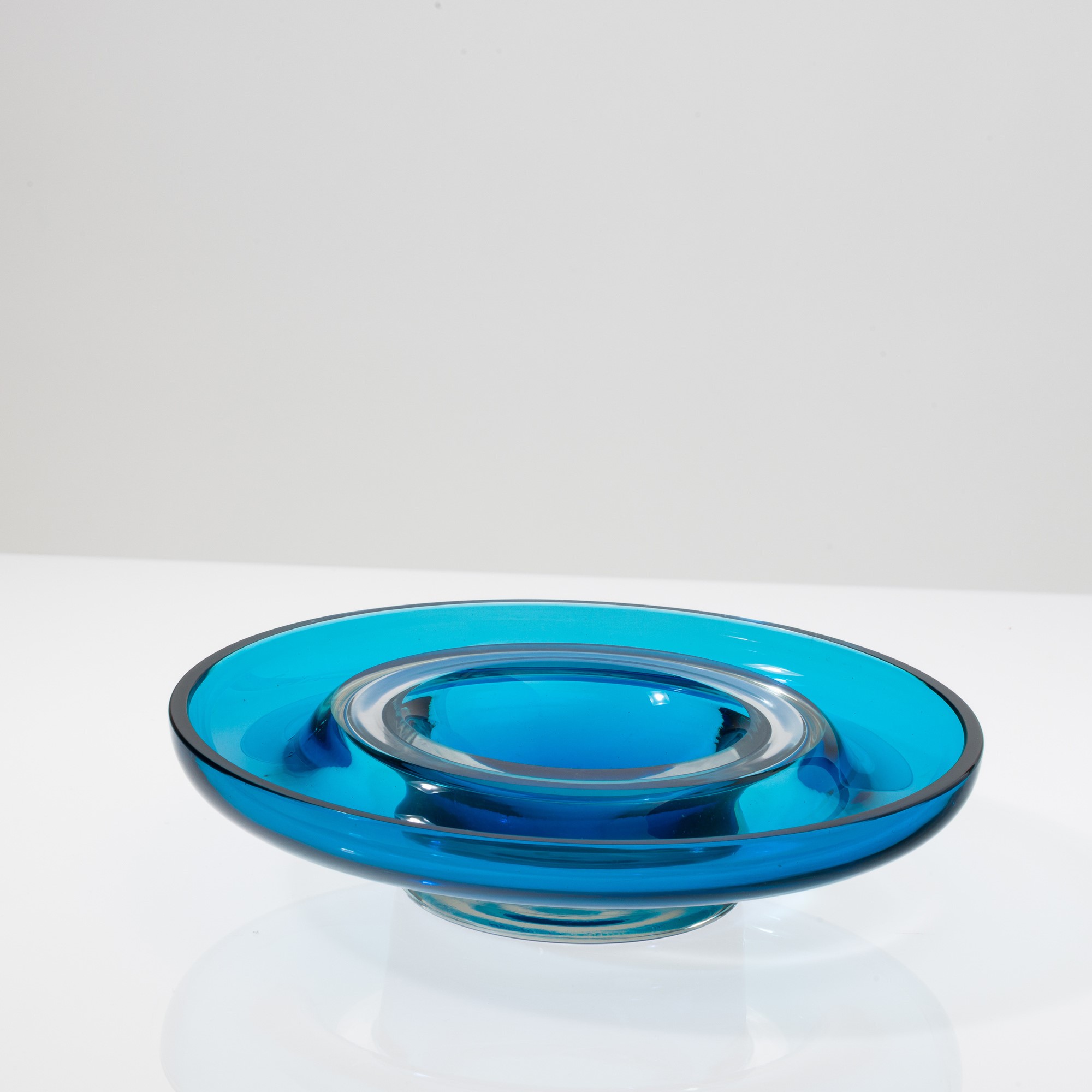 Pierre Cardin - Posacenere in vetro sommerso acquamare, Murano 1970 ca.