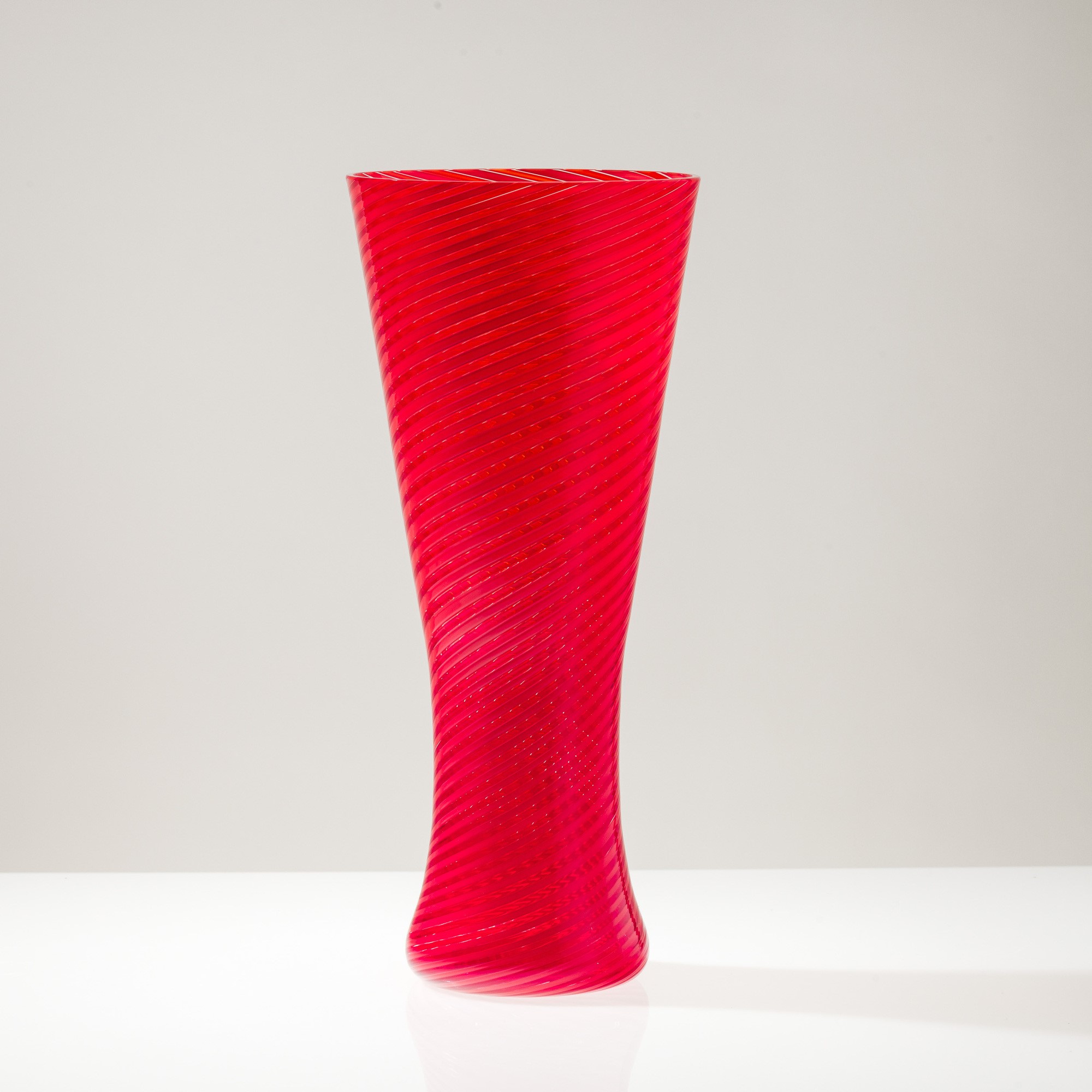 Venini, Vaso a clessidra Tornado in vetro soffiato, Murano 2005