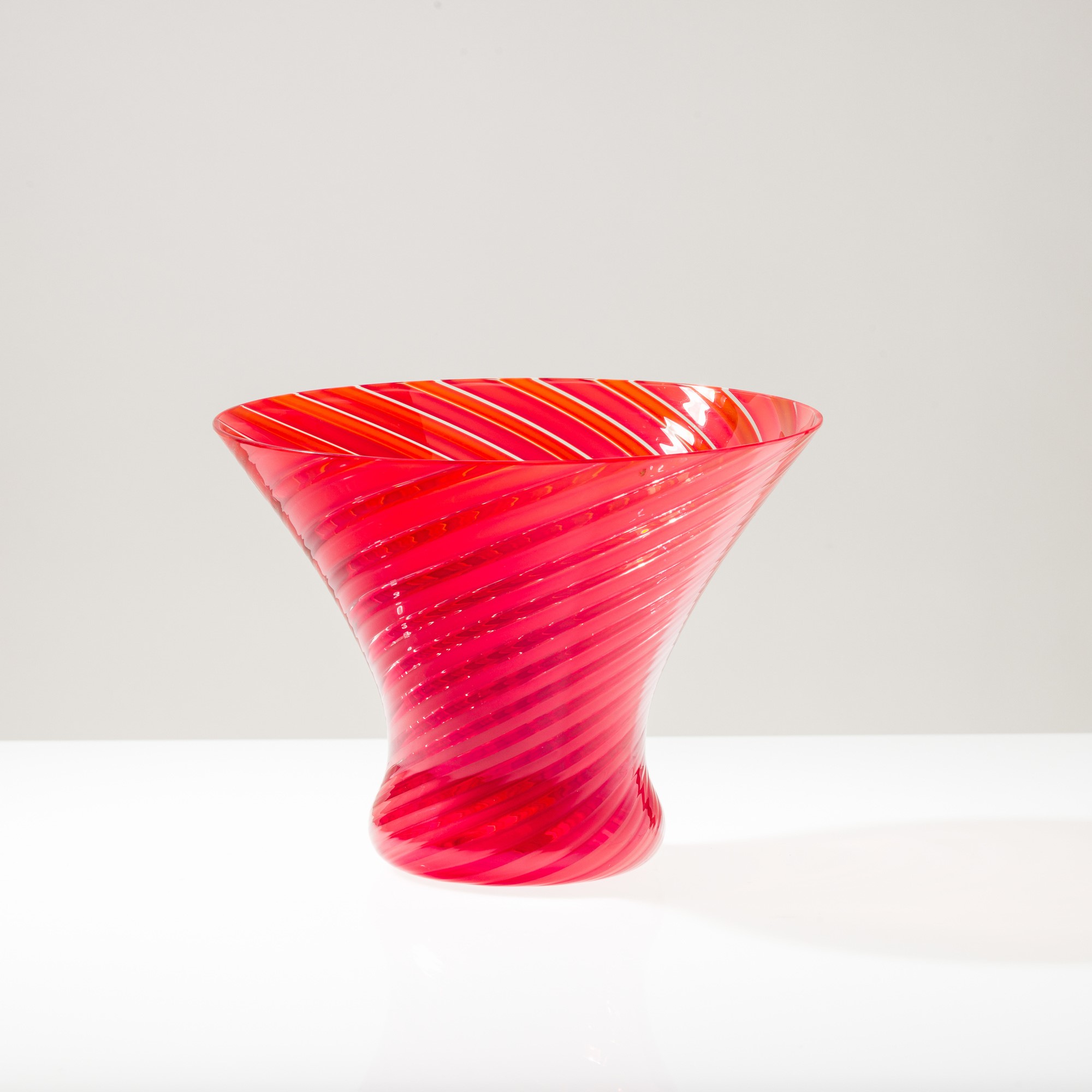 Venini, Vaso troncoconico Tornado in vetro soffiato, 2004