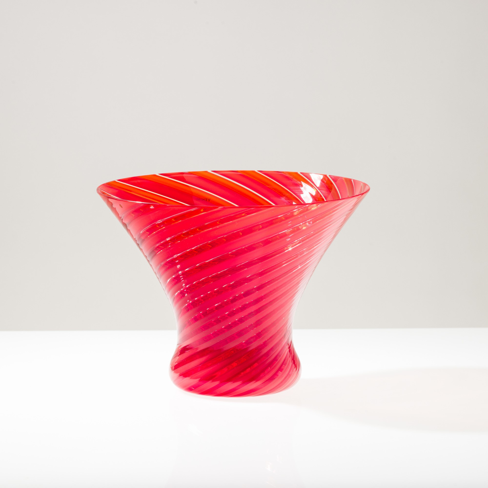 Venini, Vaso troncoconico Tornado in vetro soffiato, 2004