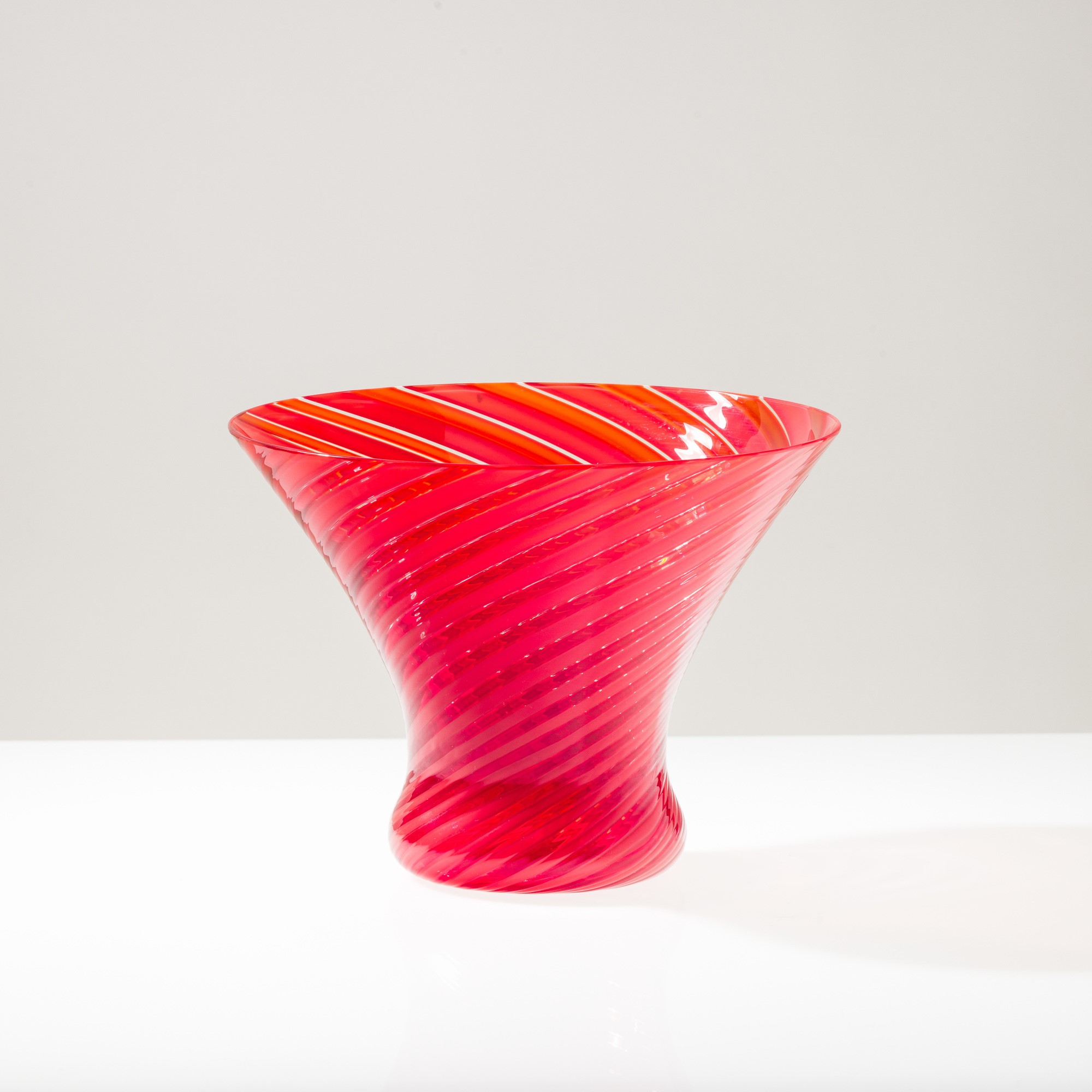 Venini, Vaso troncoconico Tornado in vetro soffiato, 2004