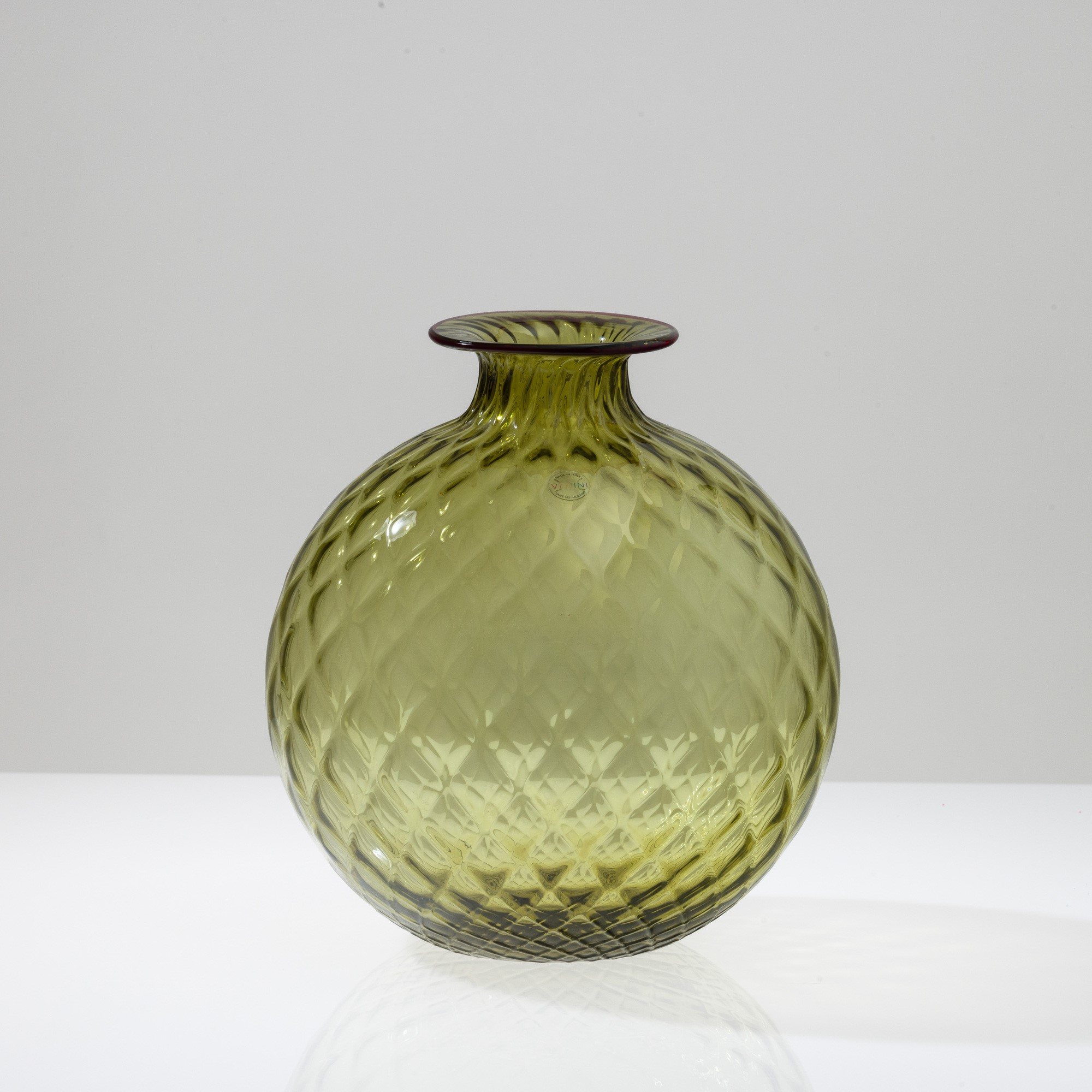 Venini, Vaso Balloton in vetro soffiato paglierino, Murano 2017