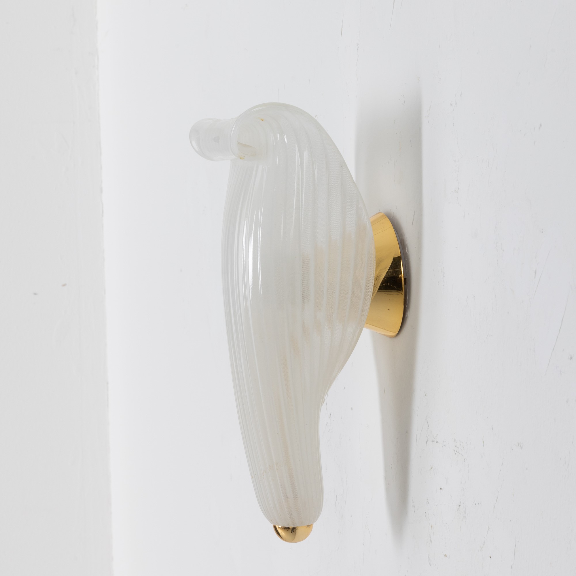 Venini, Applique in vetro soffiato a forma di foglia, 1996