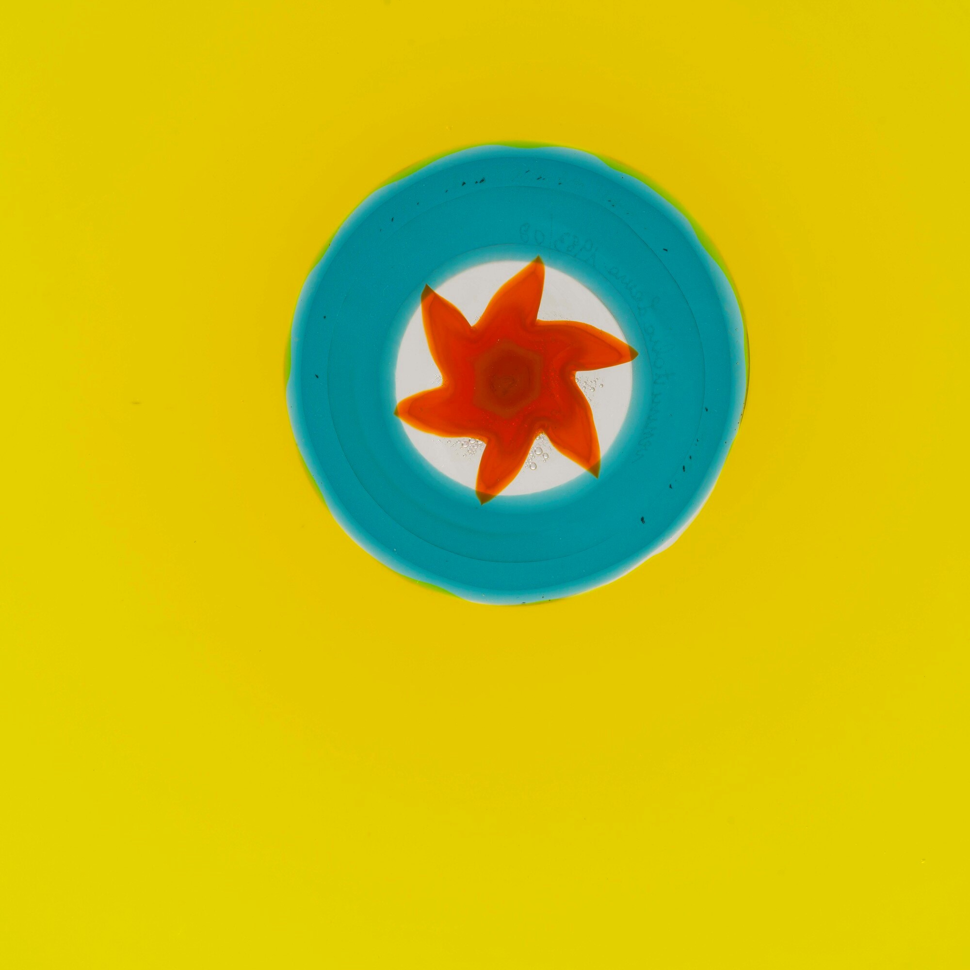 Laura Diaz De Santillana - Piatto Sole, vetro soffiato giallo zolfo, 1983