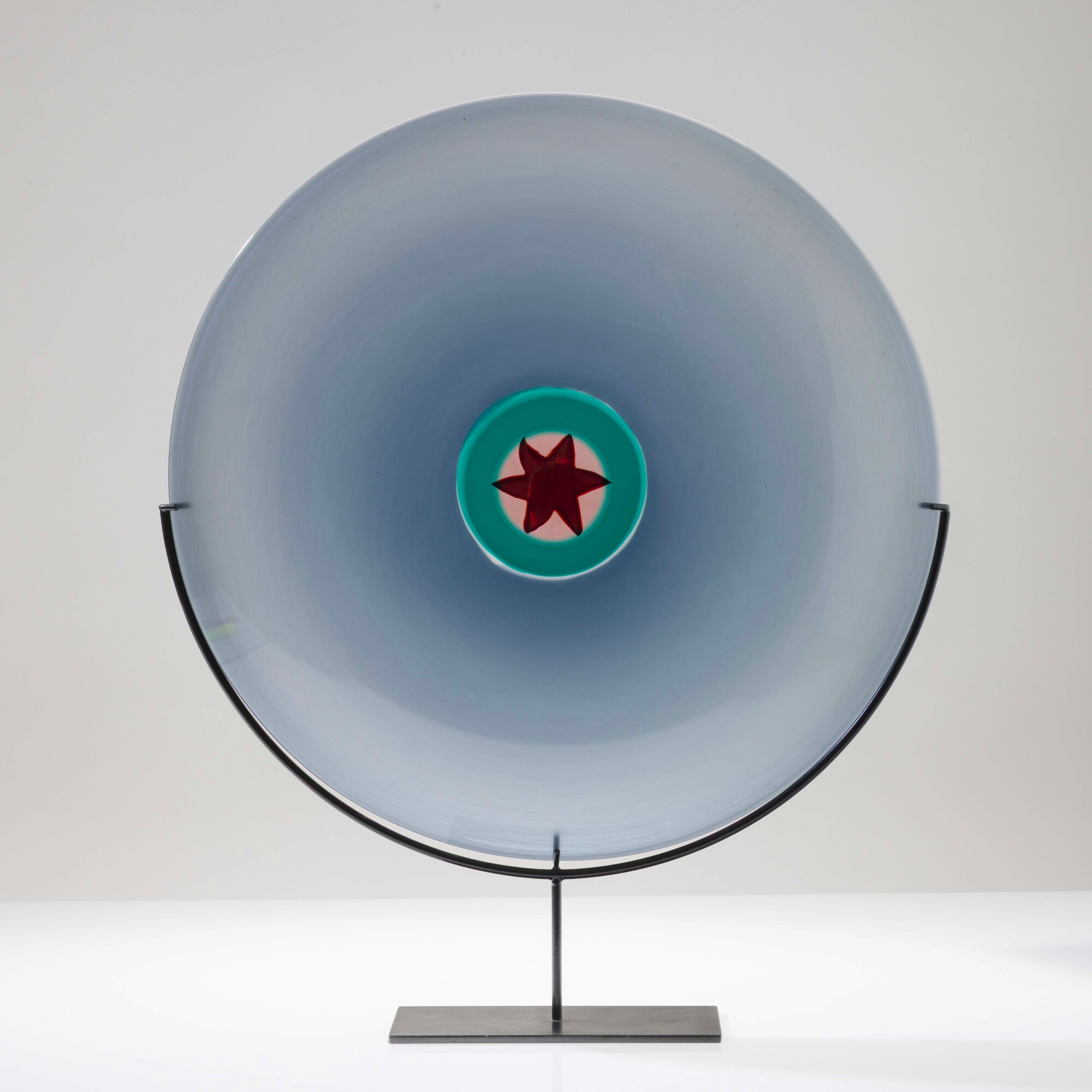 Laura Diaz De Santillana - Piatto Stella dalla serie Pianeti, vetro soffiato, 1984