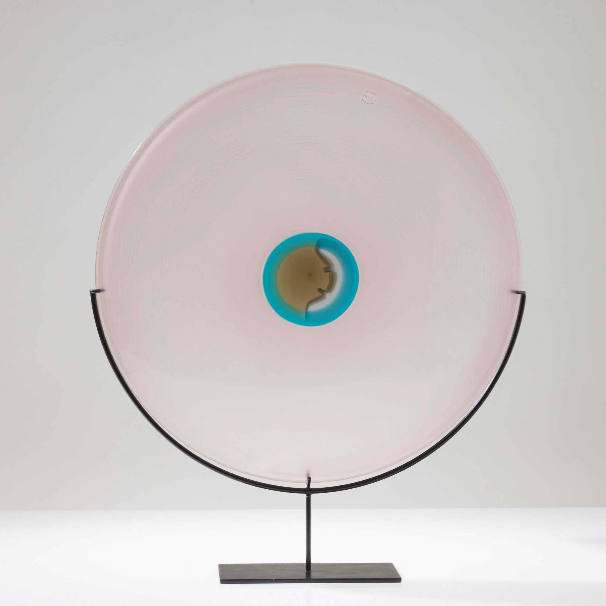 Laura Diaz De Santillana - Piatto Luna, vetro soffiato ametista con decoro murrina, 2004