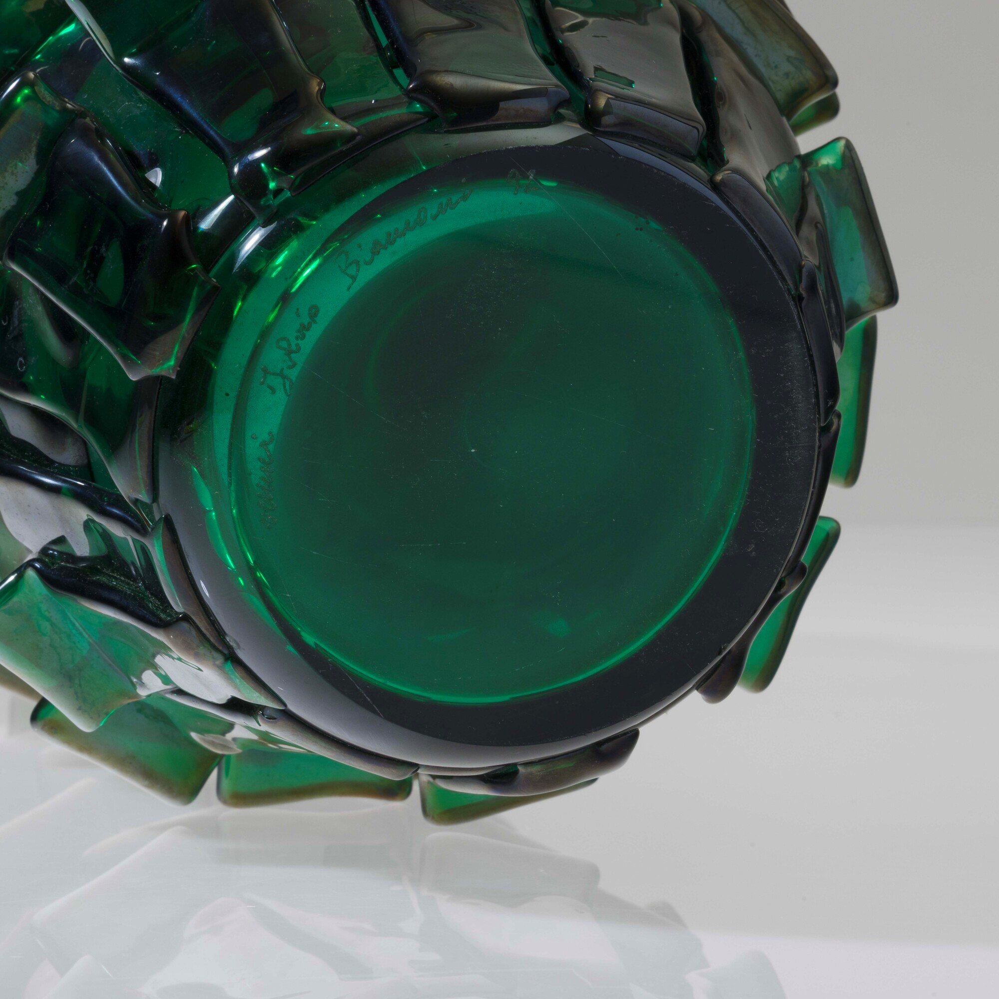 Fulvio Bianconi - Vaso serie Ritagli in vetro soffiato verde, Murano 1992