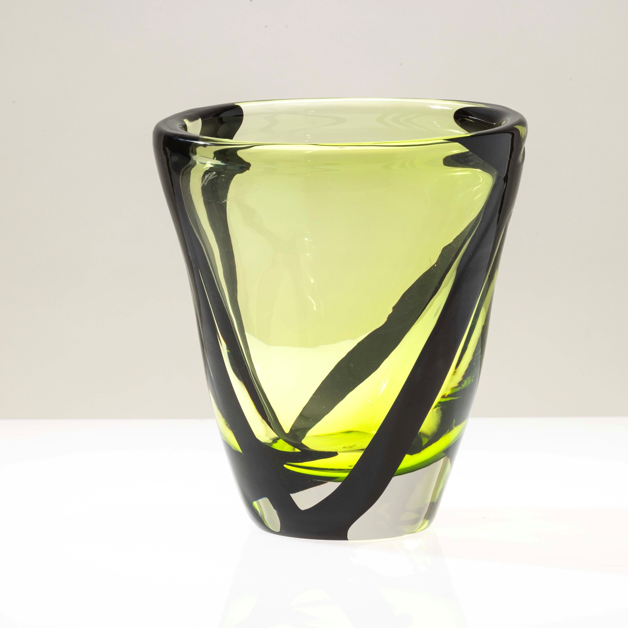 Peter Marino - Vaso troncoconico serie Black Belt, Murano 2018