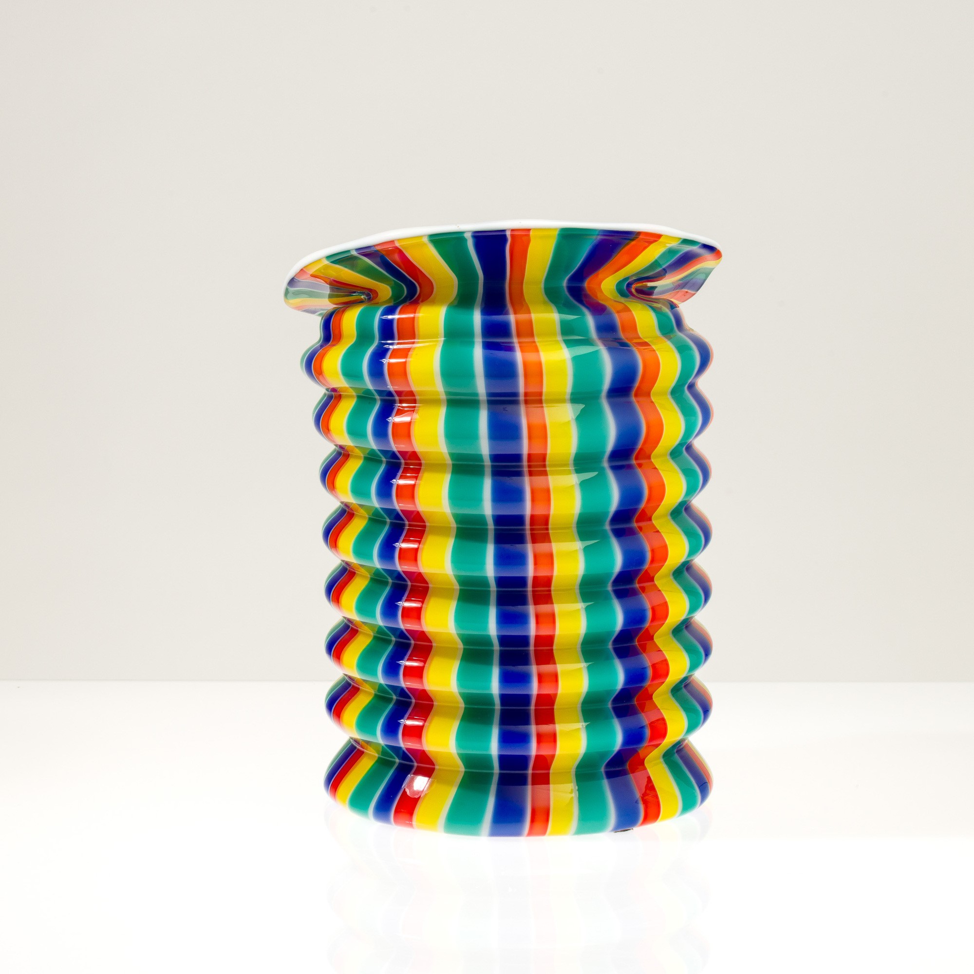 Fulvio Bianconi - Vaso I Baloni del Redentor, Murano 1997, vetro soffiato opalino con decorazione...