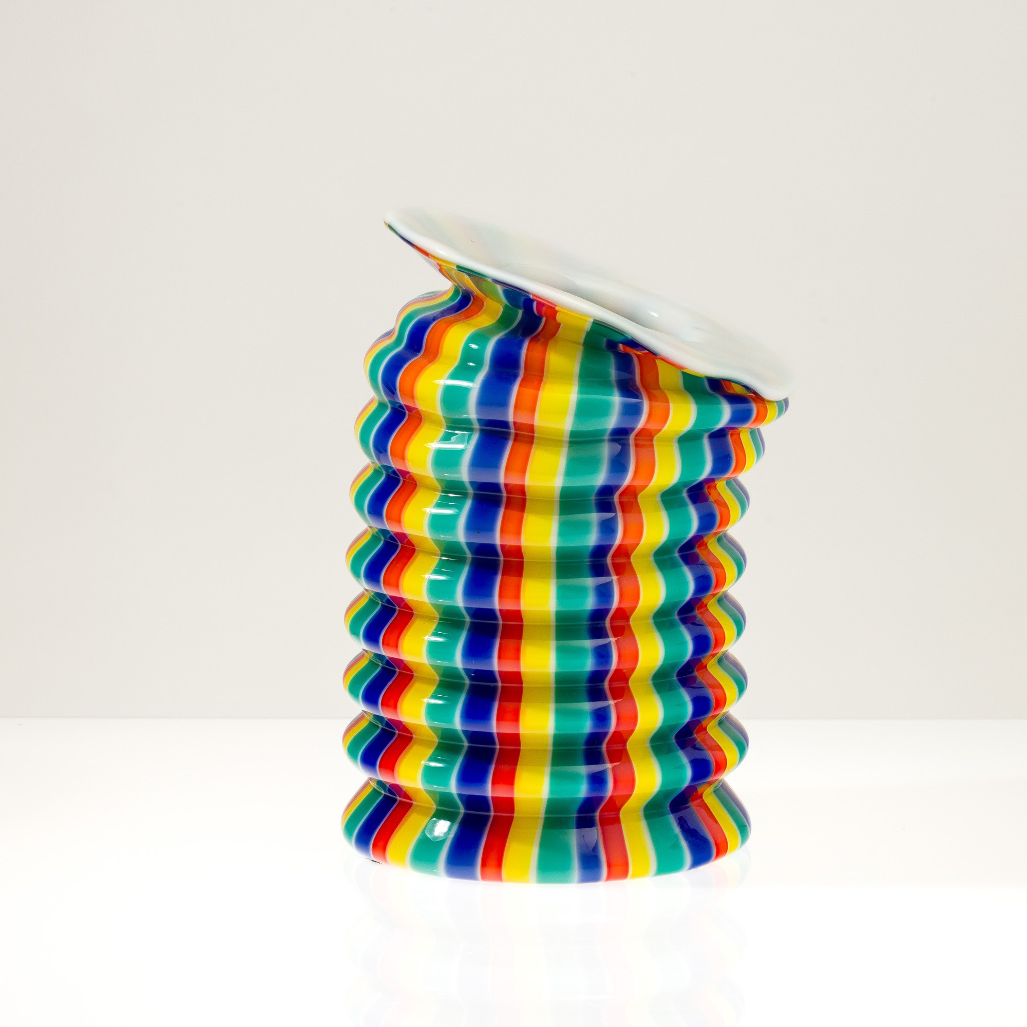 Fulvio Bianconi - Vaso I Baloni del Redentor, Murano 1997, vetro soffiato opalino con decorazione...