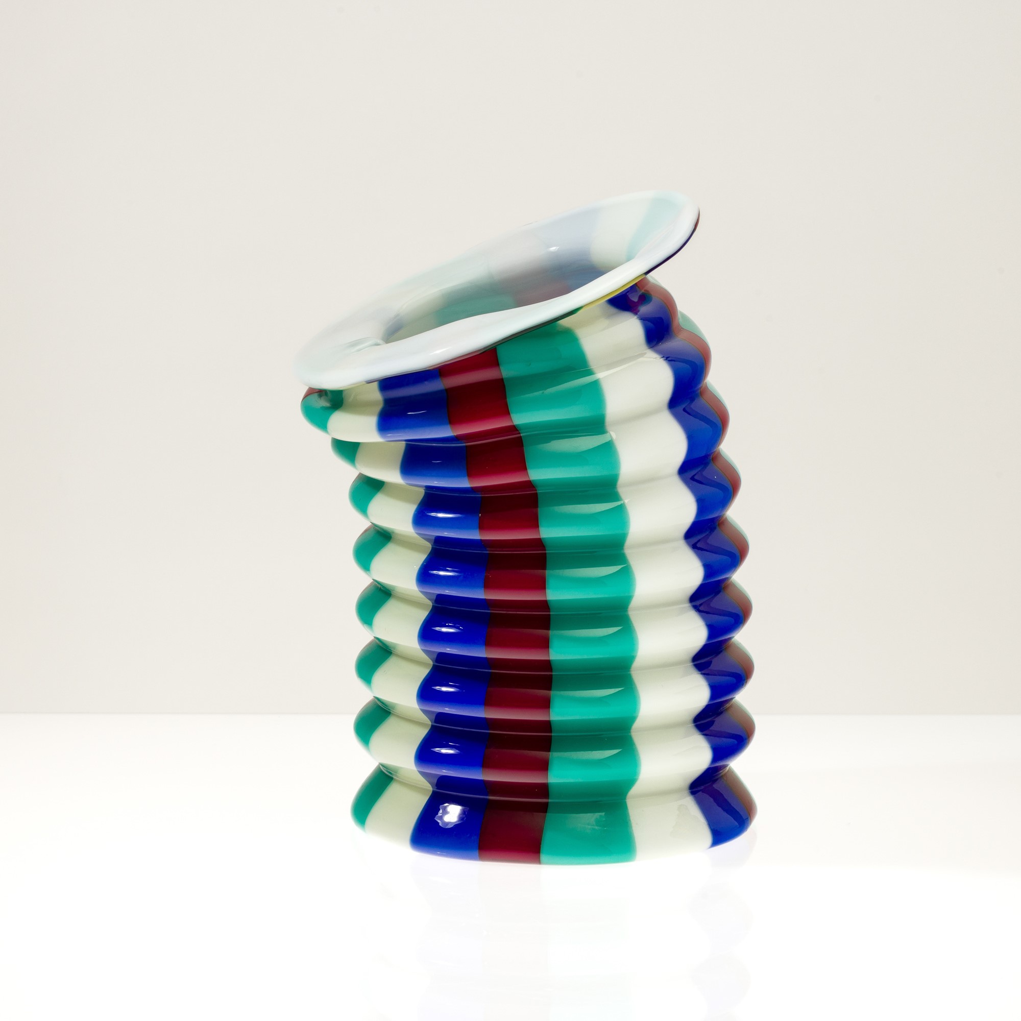 Fulvio Bianconi - Vaso Murano 'I Baloni del Redentor', 1999, vetro soffiato opalino