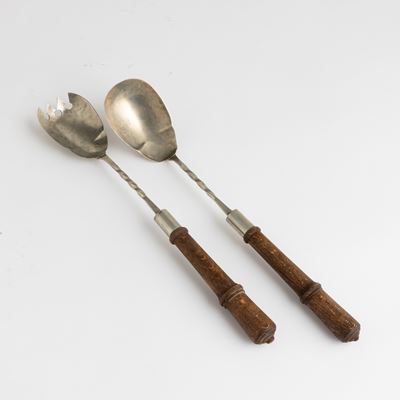 Posate da insalata in metallo argentato e legno tornito