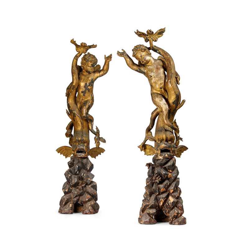 Coppia di putti con tritoni. Arte genovese, inizi XVIII secolo  - Asta Dimore Italiane - Cambi Casa d'Aste