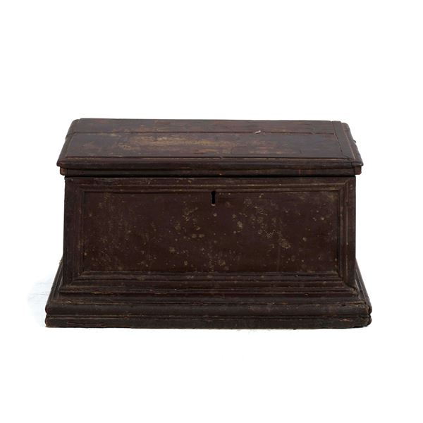 Piccolo baule in legno