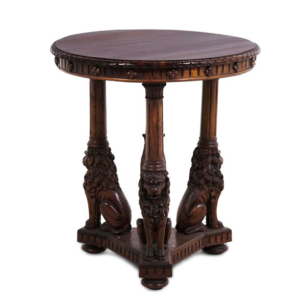 Tavolo da centro. Italia settentrionale seconda metà del XIX secolo